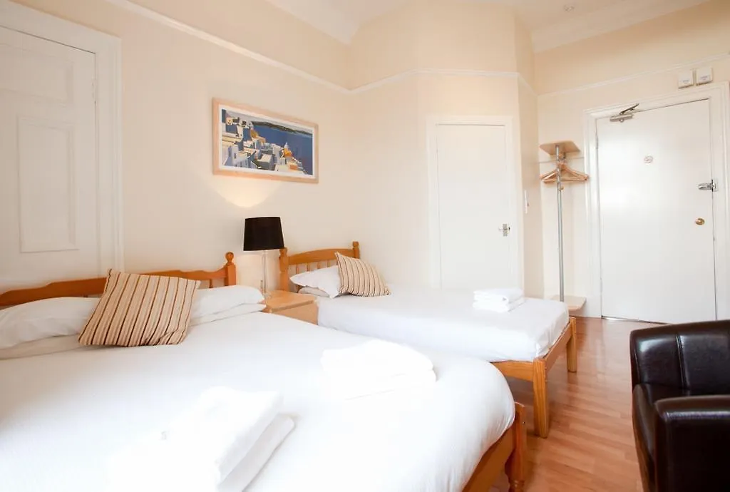 Garfield Guest House Edinburgh 4*,  United Kingdom